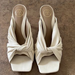 Missguided off white mule sandals size 40/9